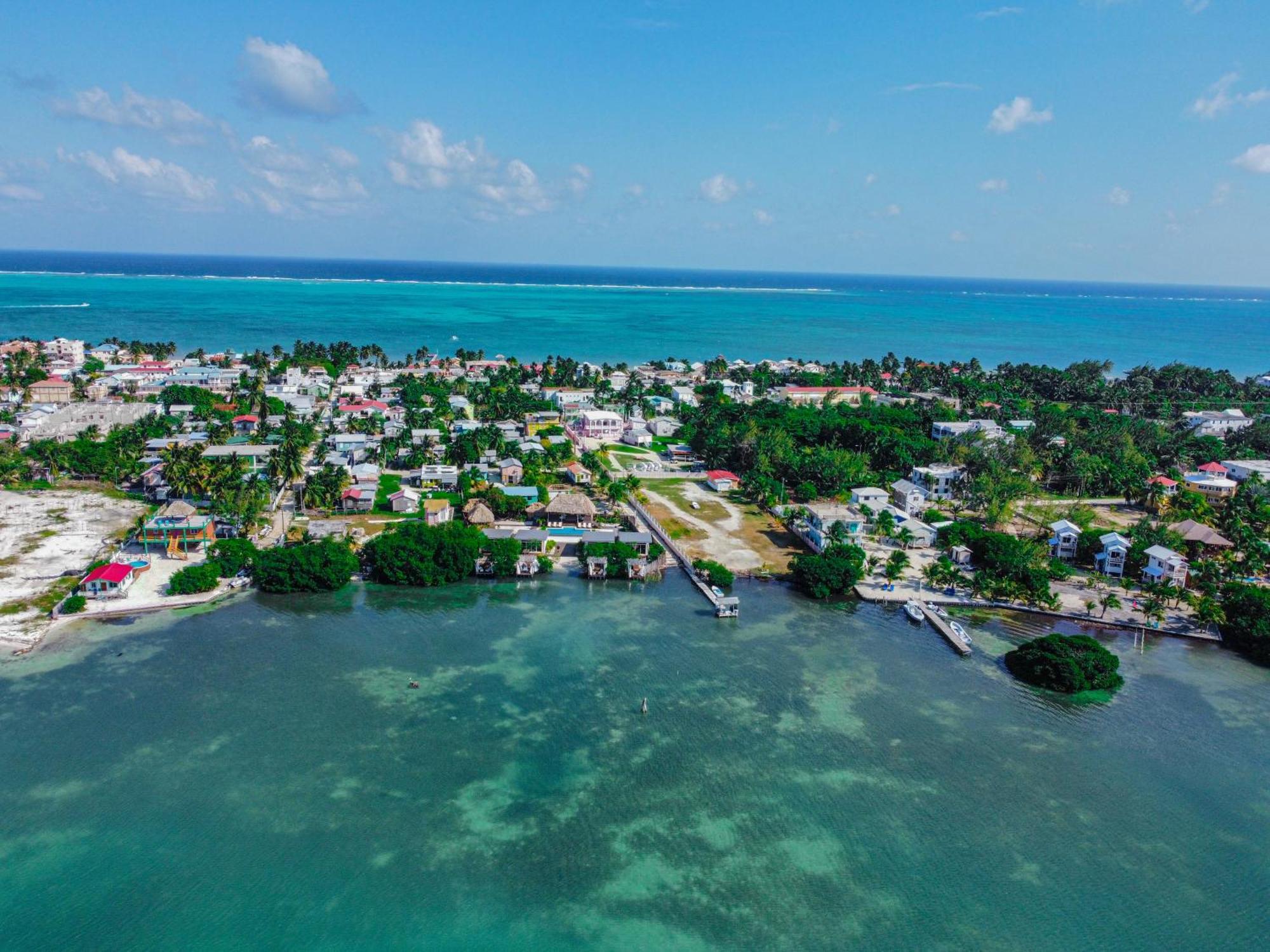 Hidden Treasure Vacation Home Blue Bay Cottage Caye Caulker Exterior foto